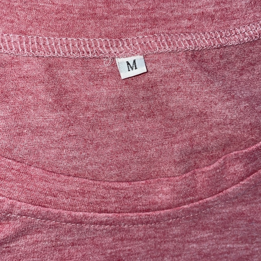 ⭐ Women’s Size Medium Graphic Tee – “Ocean Air & Salty Hair” ⭐ - Picture 5 of 8